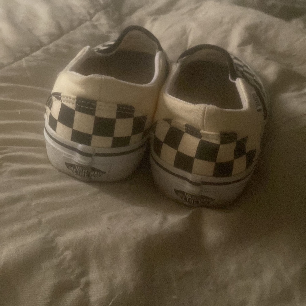 Vans - Picture 3 of 3